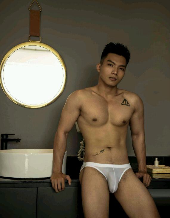 Hey guys 004 (18+)
