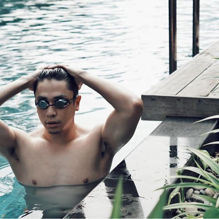 กี กีรติ หล่อกล้ามแน่นๆผู้ประกาศข่าวบันเทิงไนน์เอ็นฯ