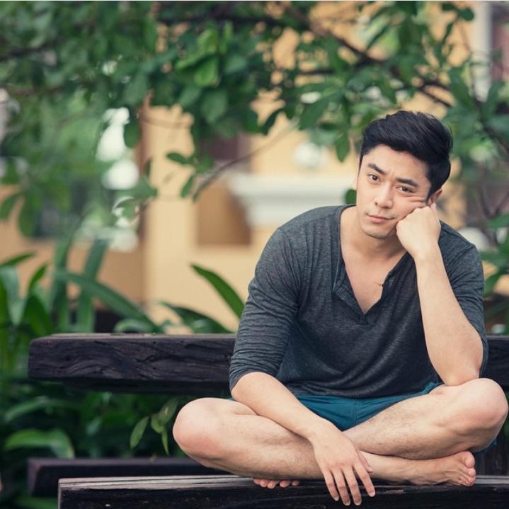 กี กีรติ หล่อกล้ามแน่นๆผู้ประกาศข่าวบันเทิงไนน์เอ็นฯ