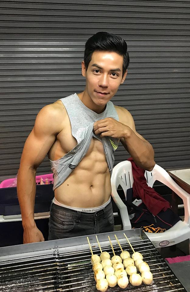 แซ่บกว่าเดิม พ่อค้าขายลูกขิ้น คนนี้ล่ำมาก