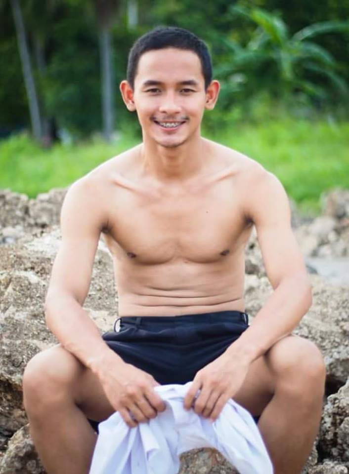 ถอดโชว์เรือนร่าง 2200