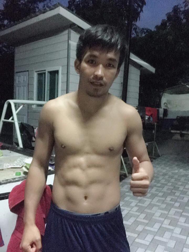 ถอดโชว์เรือนร่าง 2202