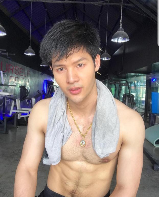 หนุ่ม earth_kmm หล่องานดีมาก