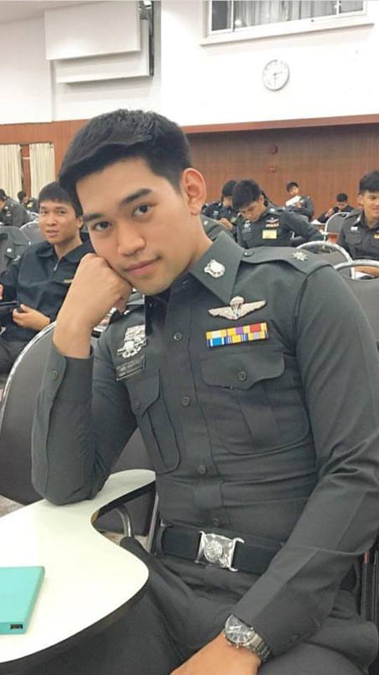 อยากจับของหลวง ๒
