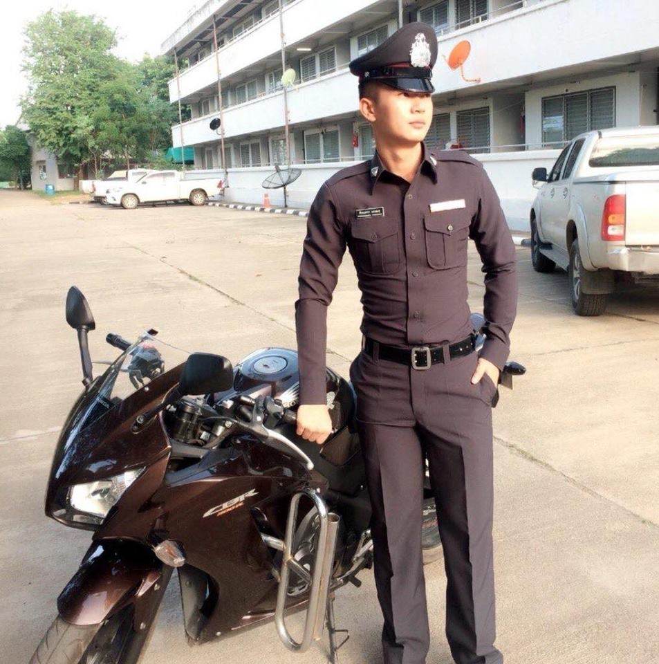 อยากจับของหลวง ๓