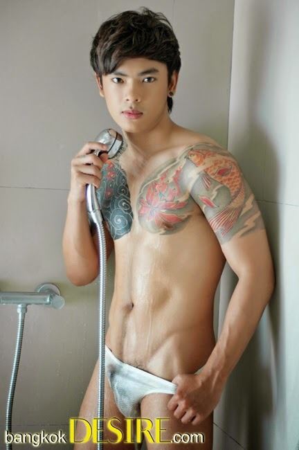 ถอดโชว์เรือนร่าง 2224