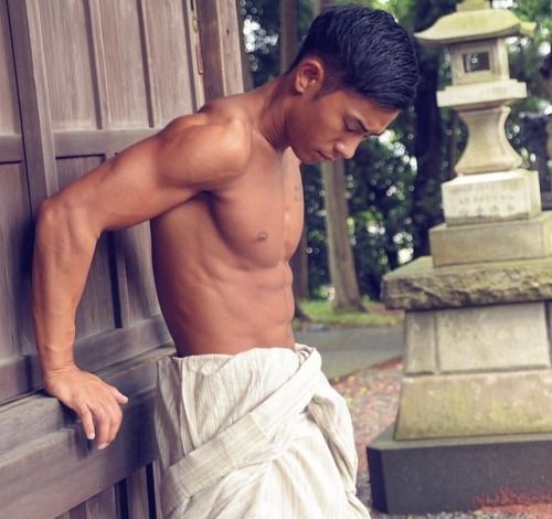 ถอดโชว์เรือนร่าง 2227