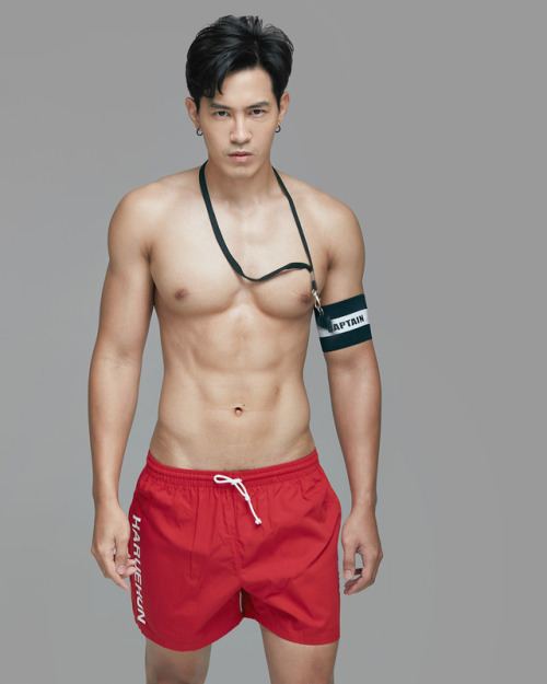ถอดโชว์เรือนร่าง 2227