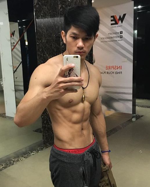 ถอดโชว์เรือนร่าง 2229