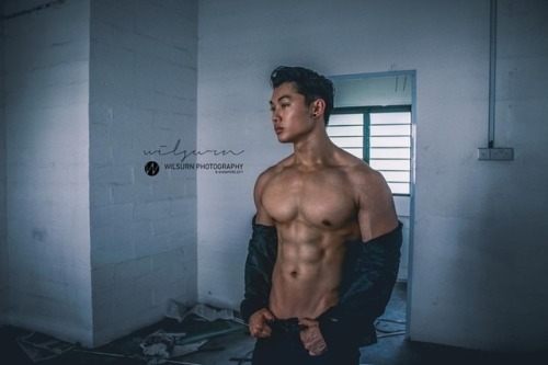 ถอดโชว์เรือนร่าง 2234