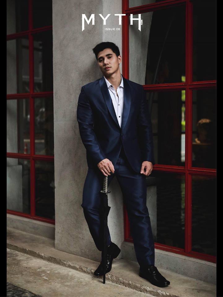 หนุ่มหล่อขึ้นปก 50