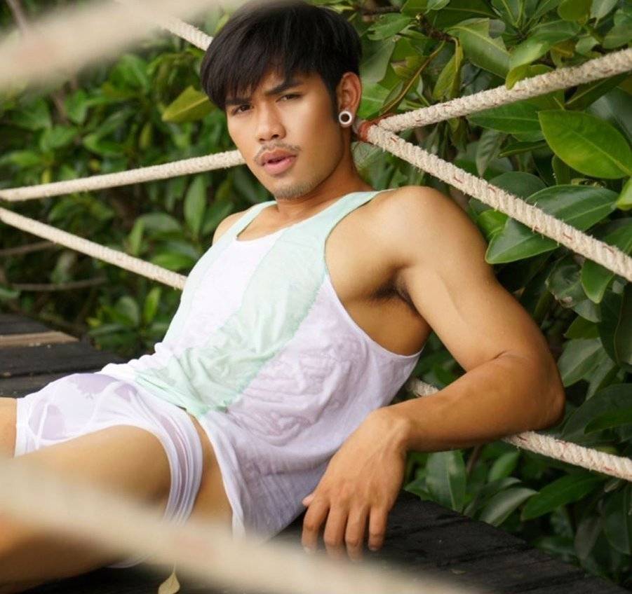 Hot guy in underwear 336
