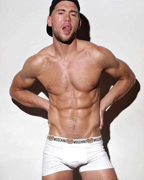 Hot guy in underwear 336
