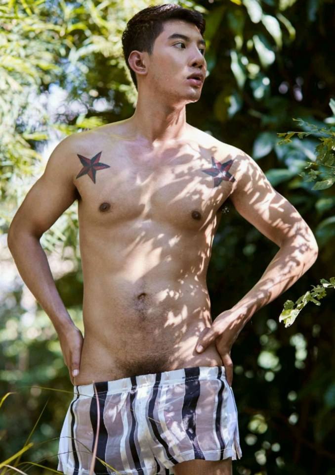 Hot guy in underwear 336