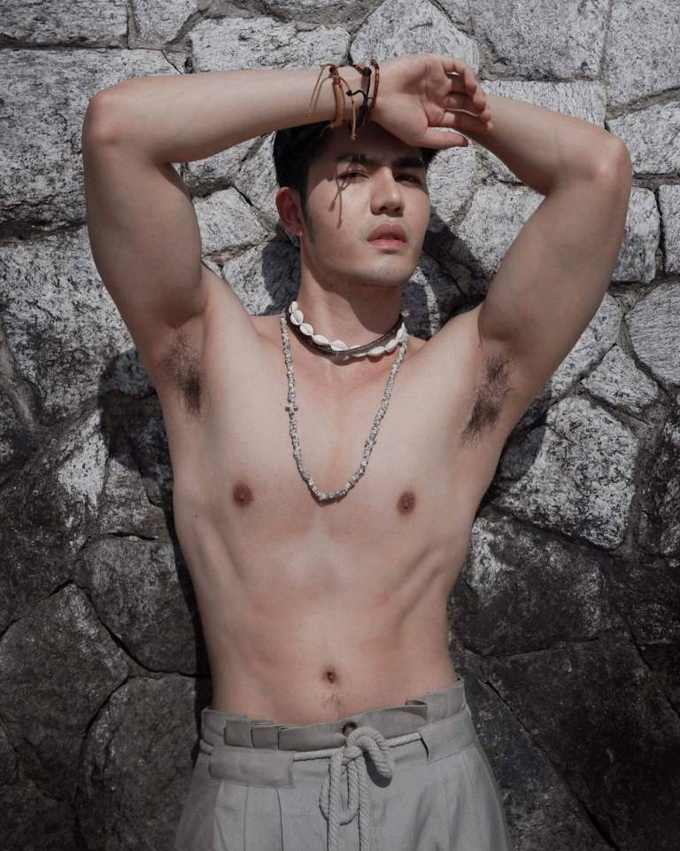 โอ๊ย อะตอม หนุ่มคนนี้หุ่นแซ่บมาก