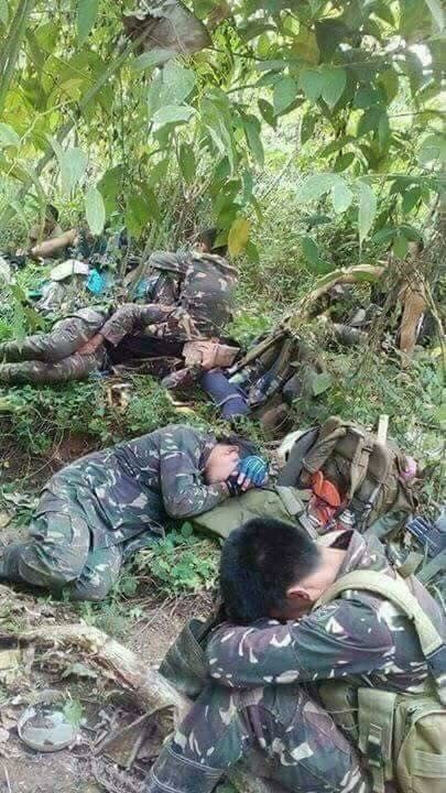 พวกเขาคือ ฮีโร่