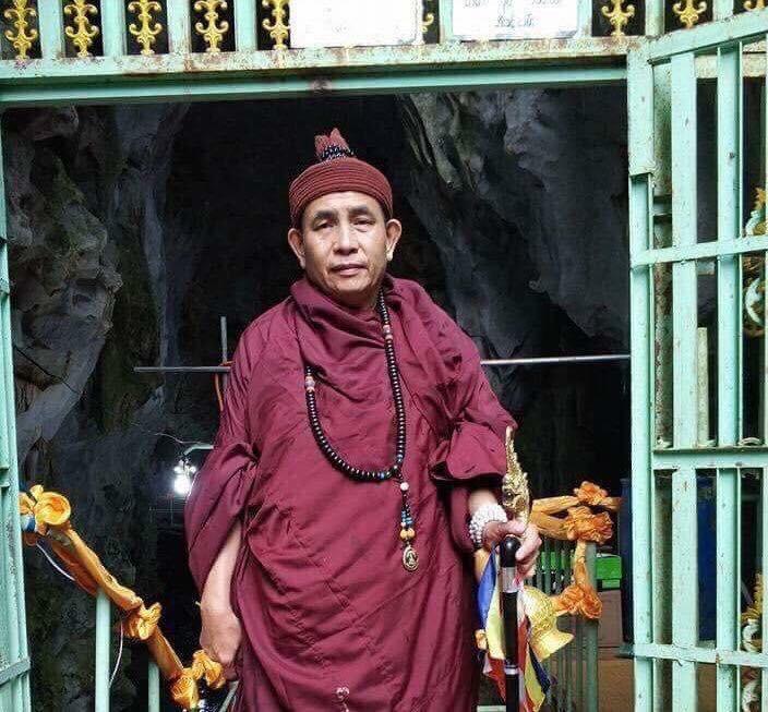 พวกเขาคือ ฮีโร่