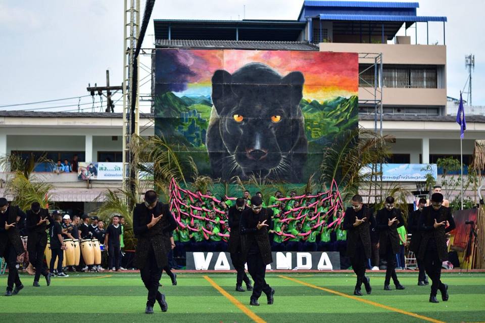 Drum Major Vakanda สีเขียว รร.แสงทองวิทยา