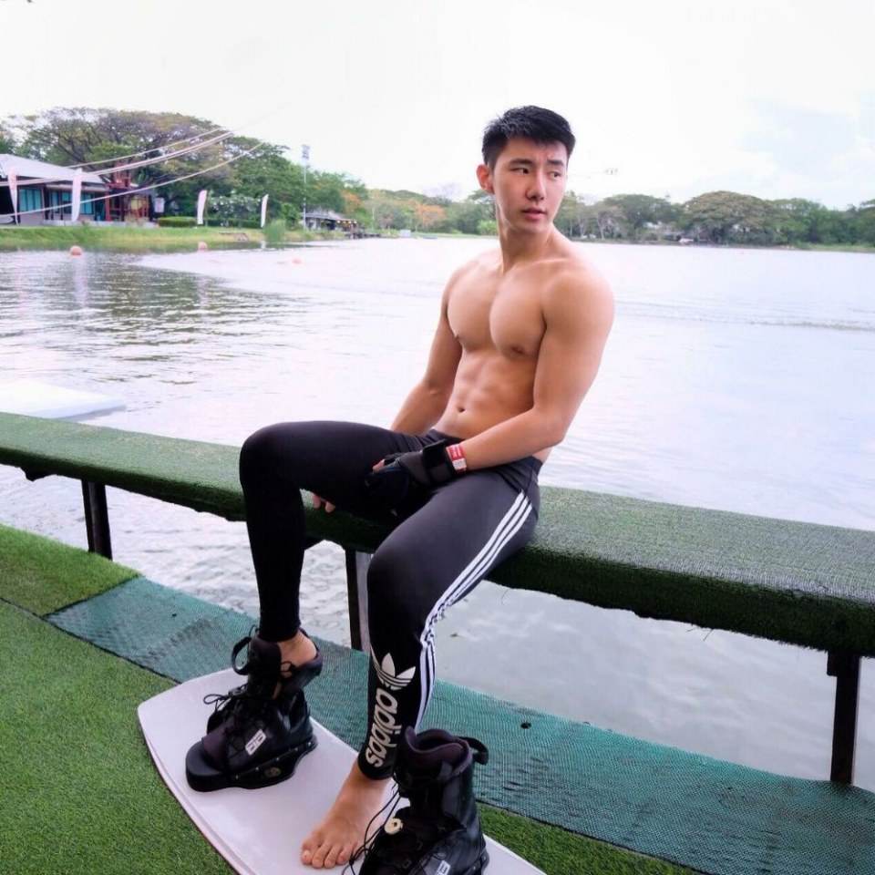สามีขาวน่าเจี๊ย..02