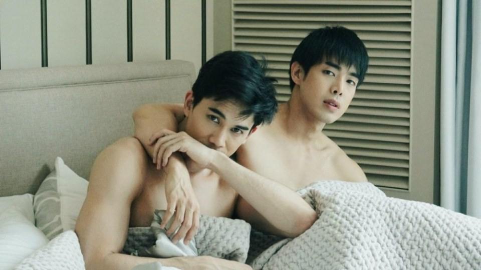 แกล้งแอ๊บแอบรัก