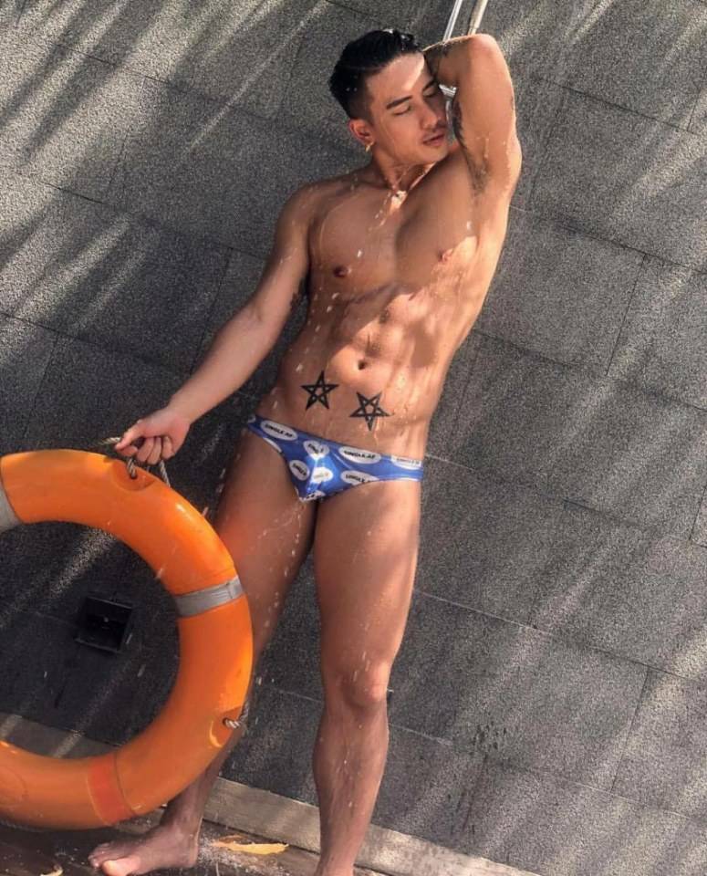 Hey guys 031 (18+)