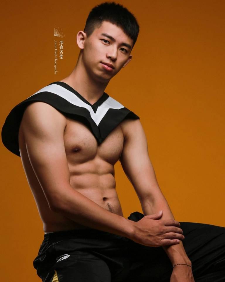 ชิมรสหนุ่ม
