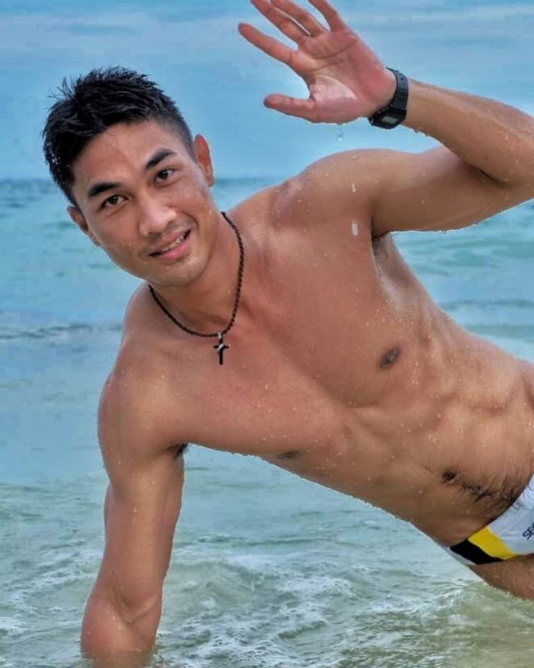 เลือกเลีย