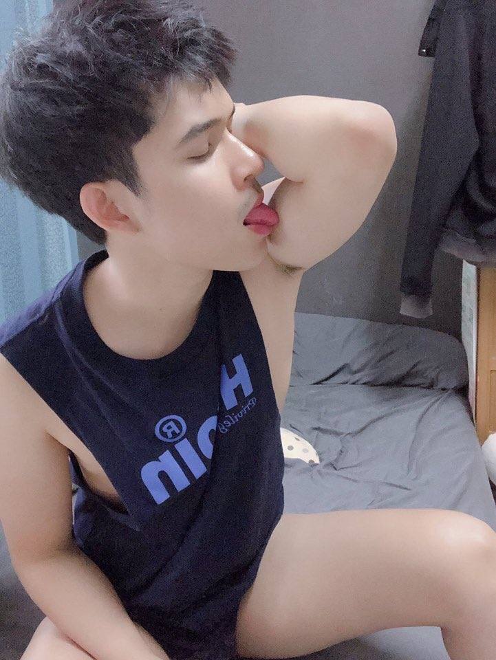 Hey guys 037 (18+)