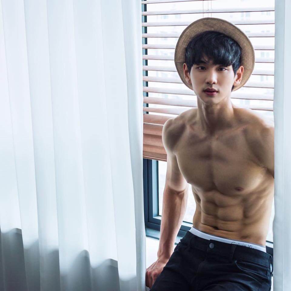 เลียนมช่วงเที่ยง