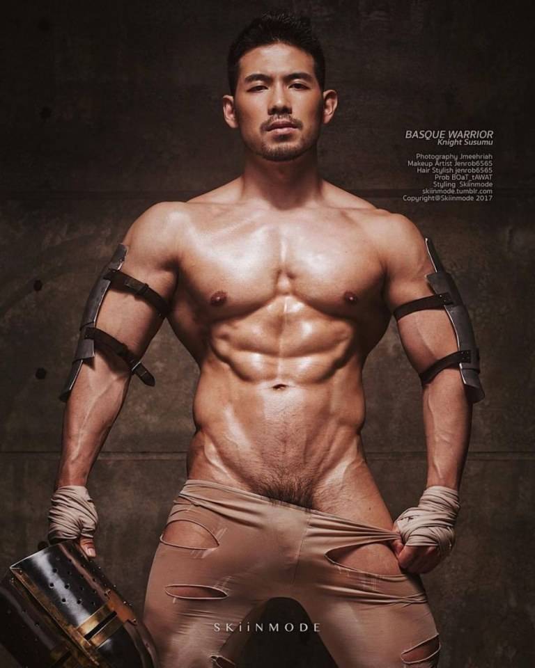 ถอดโชว์เรือนร่าง 2242