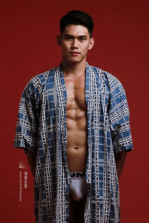 ถอดโชว์เรือนร่าง 2245