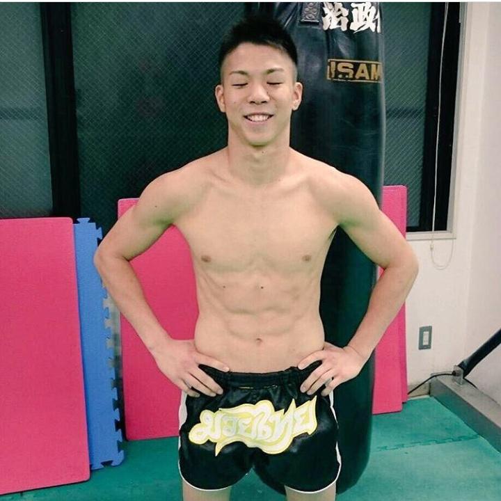 ดีต่อใจ#73(หนุ่มหล่อญี่ปุ่น..กับกีฬามวยไทย)