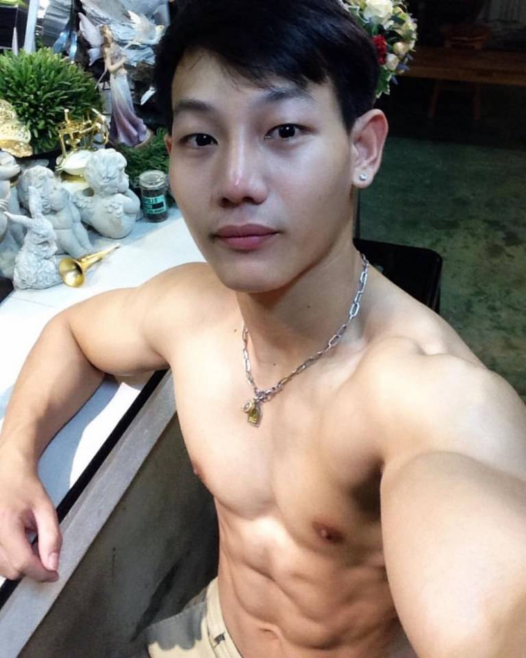 เช็ดน้ำลายแป๊บ
