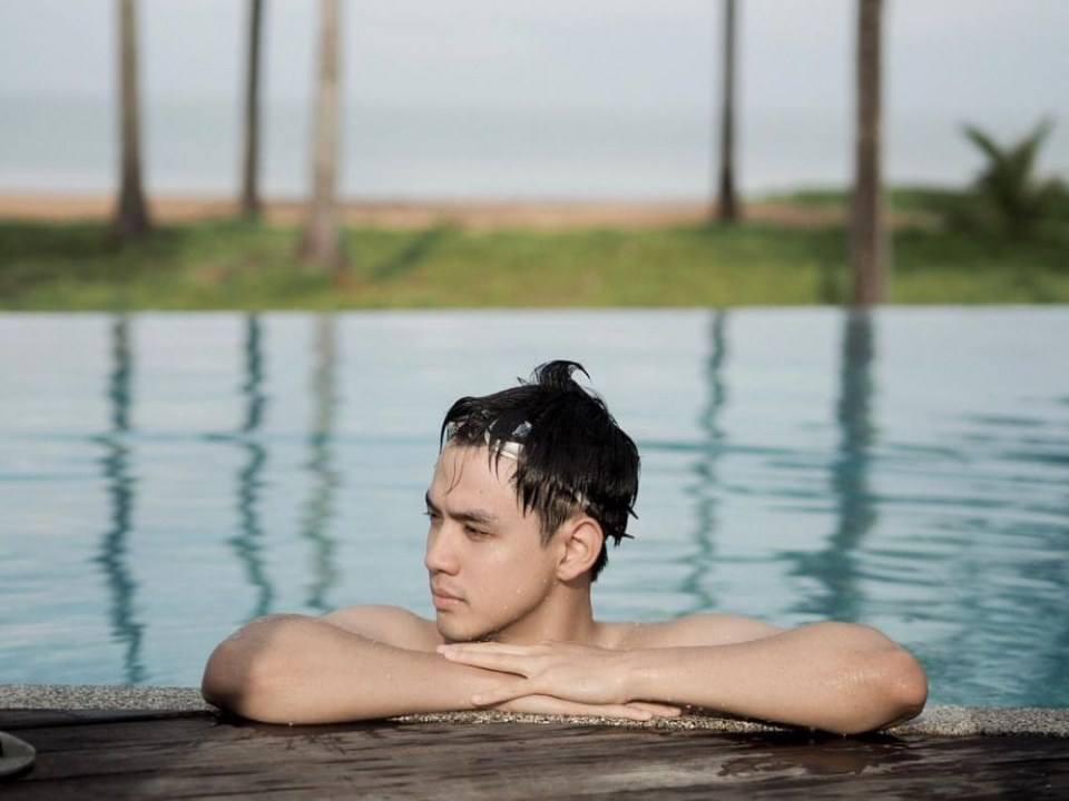 เปิดวาร์ป “ฟิล์ม ธนภัทร” หรือ “บอสวศิน” ในละคร “เมีย 2018” หนุ่มหล่อเสน่ห์แรง ที่สาวๆกำลังกรี๊ดหนักมาก!