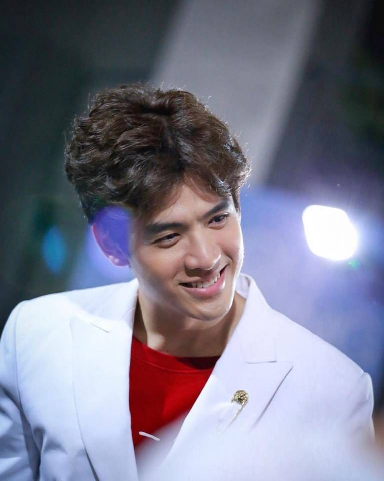 เปิดวาร์ป “ฟิล์ม ธนภัทร” หรือ “บอสวศิน” ในละคร “เมีย 2018” หนุ่มหล่อเสน่ห์แรง ที่สาวๆกำลังกรี๊ดหนักมาก!