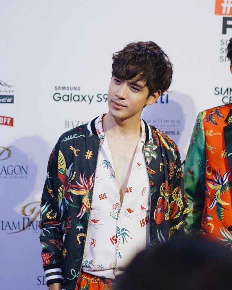 เปิดวาร์ป “ฟิล์ม ธนภัทร” หรือ “บอสวศิน” ในละคร “เมีย 2018” หนุ่มหล่อเสน่ห์แรง ที่สาวๆกำลังกรี๊ดหนักมาก!