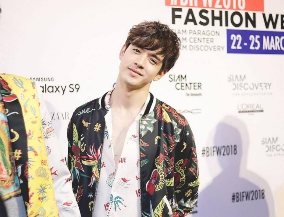 เปิดวาร์ป “ฟิล์ม ธนภัทร” หรือ “บอสวศิน” ในละคร “เมีย 2018” หนุ่มหล่อเสน่ห์แรง ที่สาวๆกำลังกรี๊ดหนักมาก!