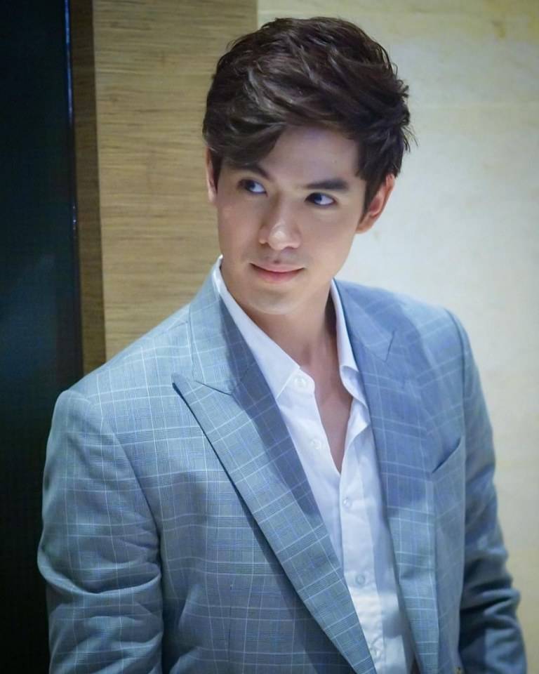 เปิดวาร์ป “ฟิล์ม ธนภัทร” หรือ “บอสวศิน” ในละคร “เมีย 2018” หนุ่มหล่อเสน่ห์แรง ที่สาวๆกำลังกรี๊ดหนักมาก!