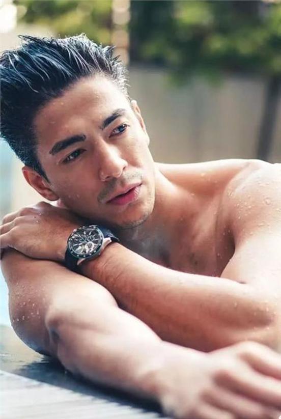 [OMGBoy025][18+] หนุ่มปินส์ Sam Ajdani อีกคนที่อยากสัมผัสตั้งแต่ต้นคอ ถึงหน้าท้องส่วนล่าง เอามาฝากหลังอาหารเที่ยงครับ !!!
