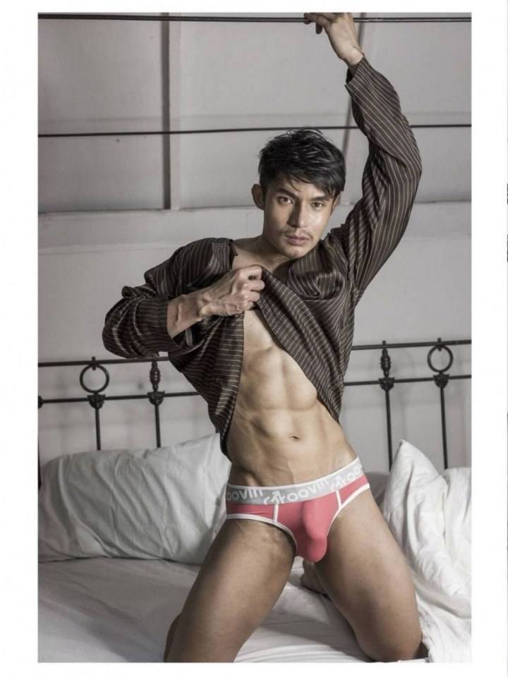 Hot guy in underwear 338