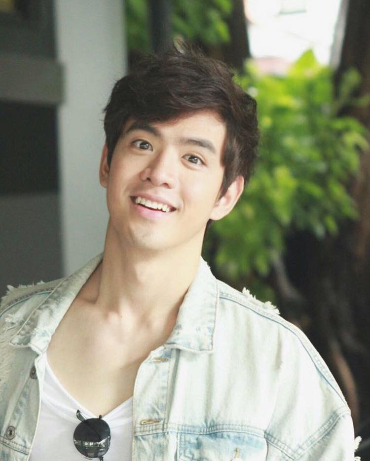 ฟิล์ม ธนภัทร @film.thanapat