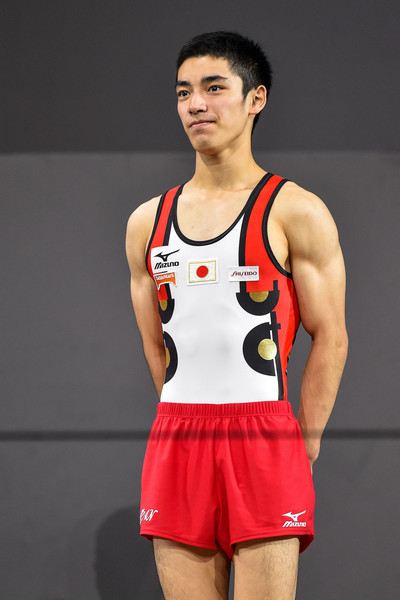 นักยิมนาสติกหนุ่มหล่อ Shirai Kenzo