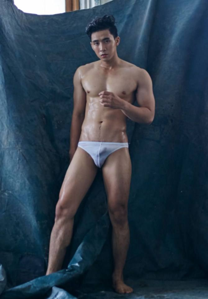 Hot guy in underwear 339