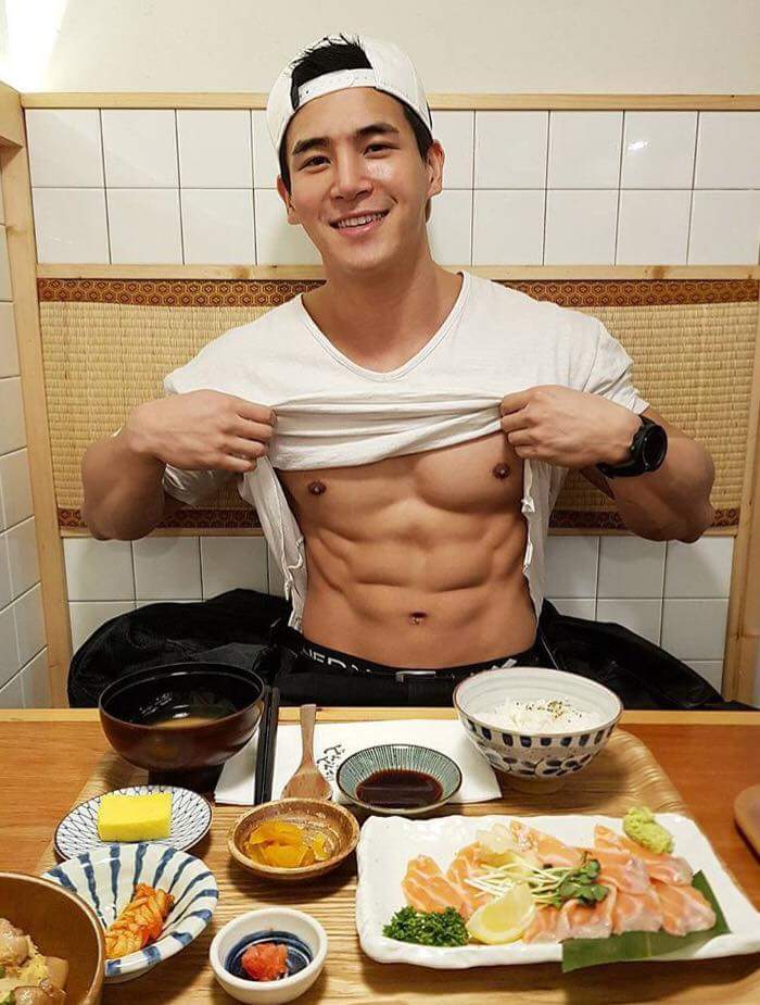 เลียน้ามแตก