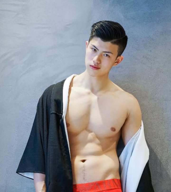 เลียน้ามแตก