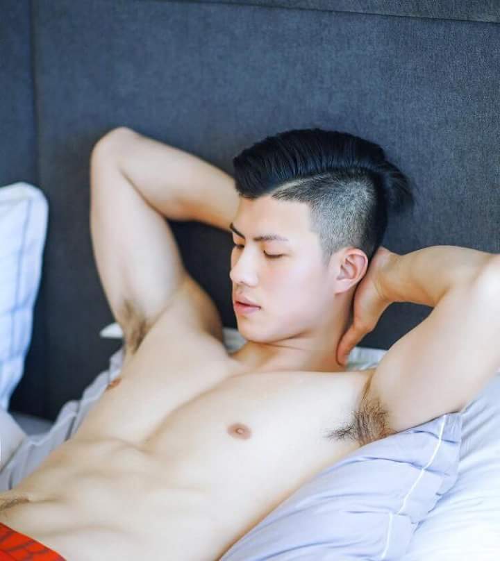 เลียน้ามแตก