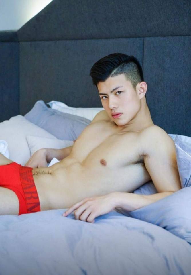 เลียน้ามแตก