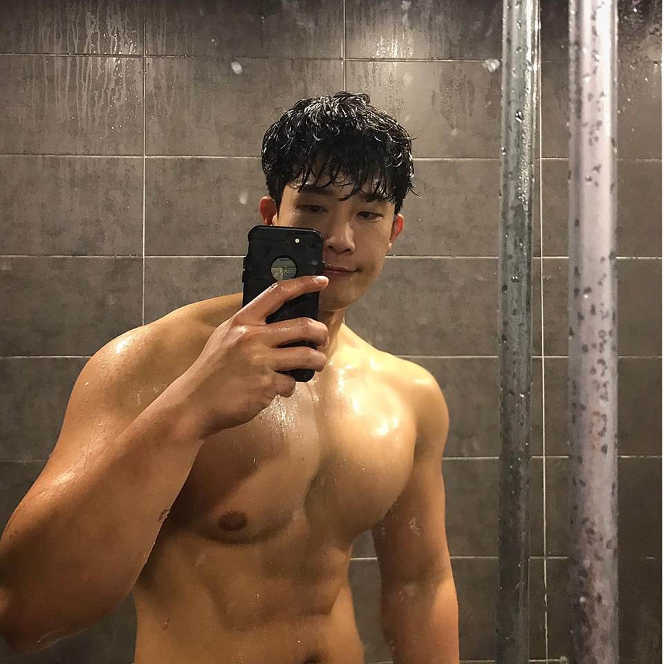 เลียน้ามแตก