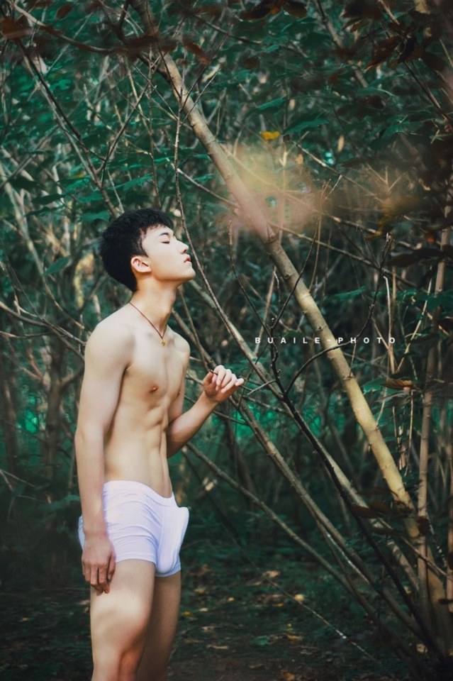Hot guy in underwear 340