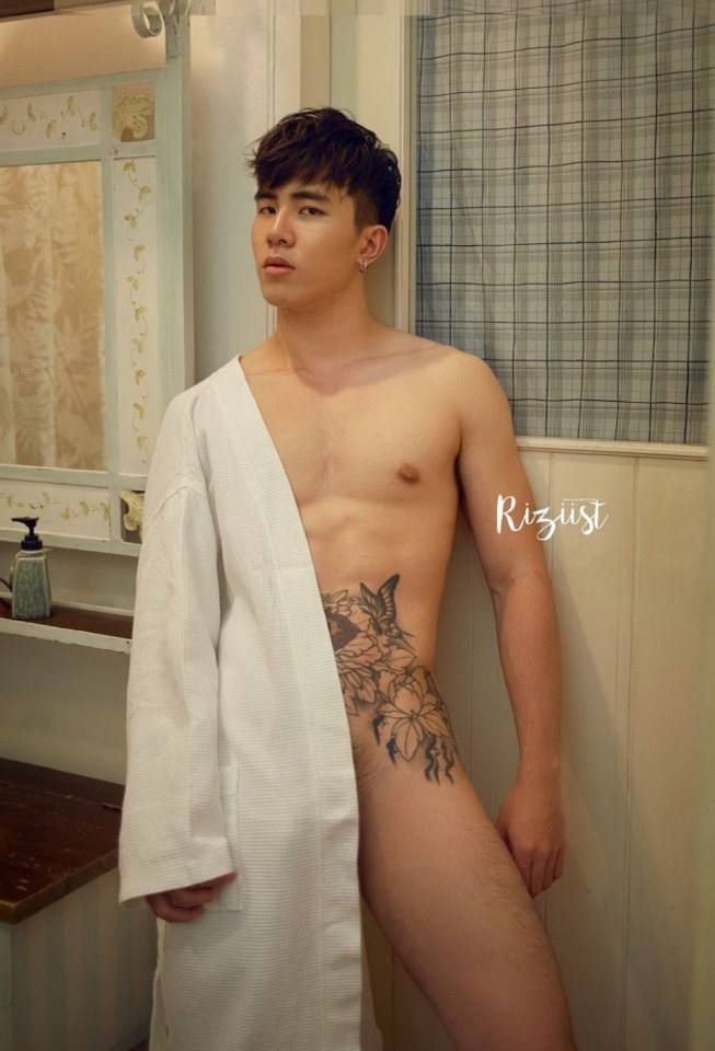 Hot guy in underwear 340